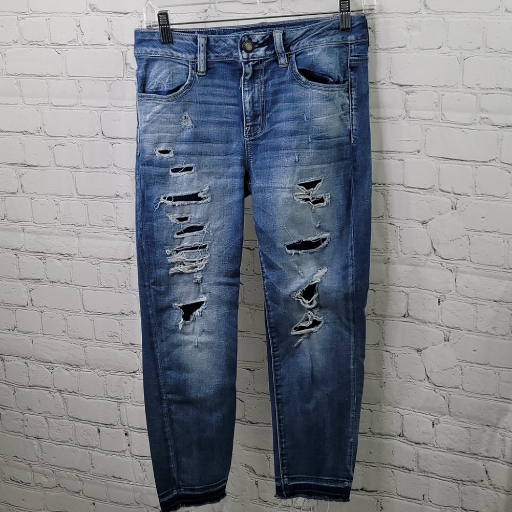 American eagle distressed high rise jegging crop